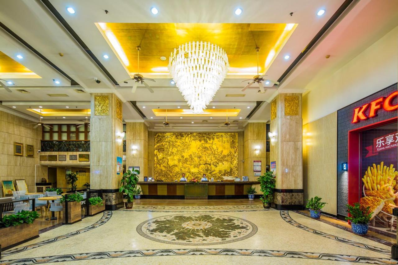 Linda Seaview Hotel Sanya Exterior foto